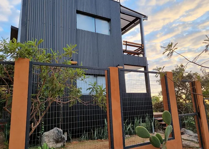 Casa Nuvem Lotf House + Suite